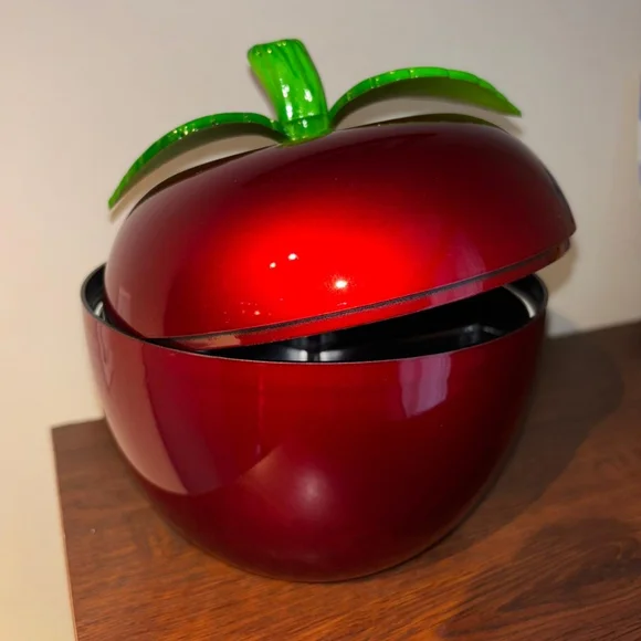 Apple-Shaped Candy Box - Picture 2 of 6